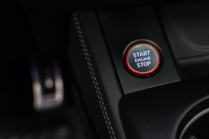 Niebieski Navarra metaliczny Audi RS 5 Exclusive 2018 rok 450 KM