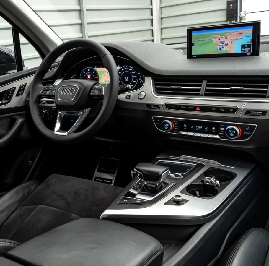 czarny Audi Q7 S-line 3.0TDI 2017 rok