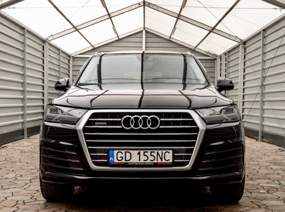 czarny Audi Q7 S-line 3.0TDI 2017 rok