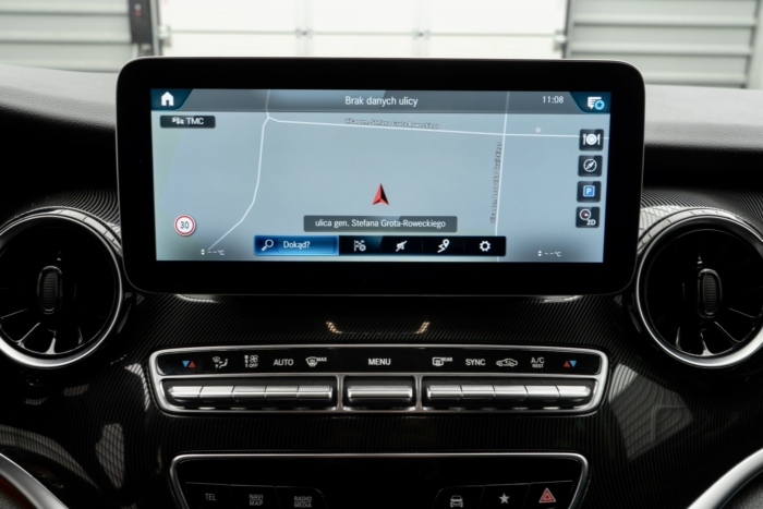 Mercedes-Benz V-klasa V300d 2023 rok 250 KM