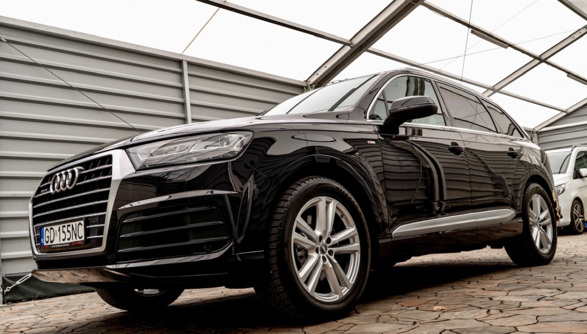 czarny Audi Q7 S-line 3.0TDI 2017 rok
