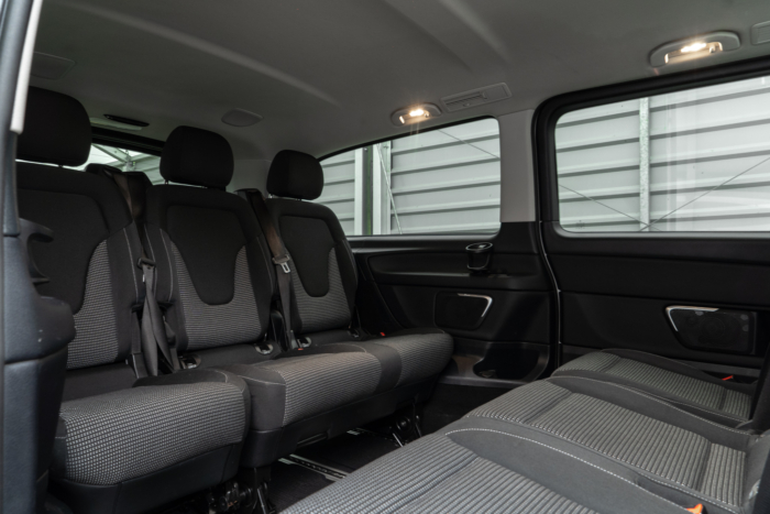 Mercedes-Benz V-klasa V300d 2023 rok 250 KM