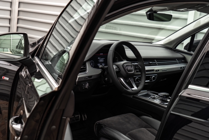 czarny Audi Q7 S-line 3.0TDI 2017 rok