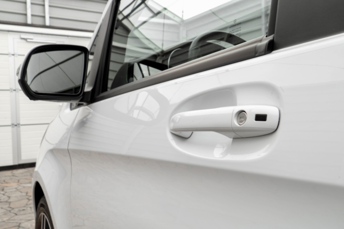 Mercedes-Benz V-klasa V300d 2023 rok 250 KM