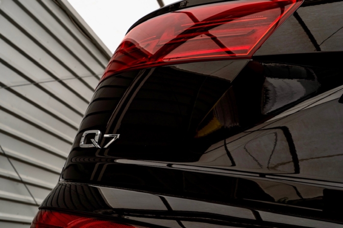 czarny Audi Q7 S-line 3.0TDI 2017 rok